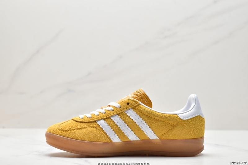 Adidas Sneakers